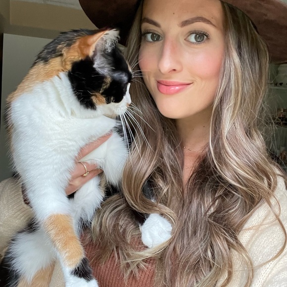 Meet your Posher, Emma - Picture 3 of 12